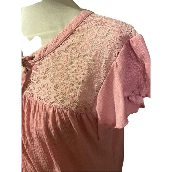 No Boundaries Women's Lace Top Short Sleeve Blouse Casual Shirt Rose Pink Size X - Picture 9 of 13